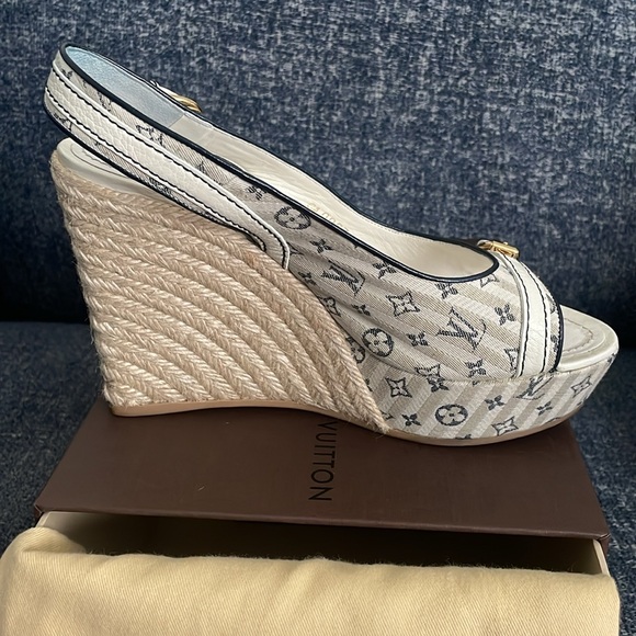Authentic Louis Vuitton Monogram Canvas Espadrilles. Size:36. - Picture 10 of 13